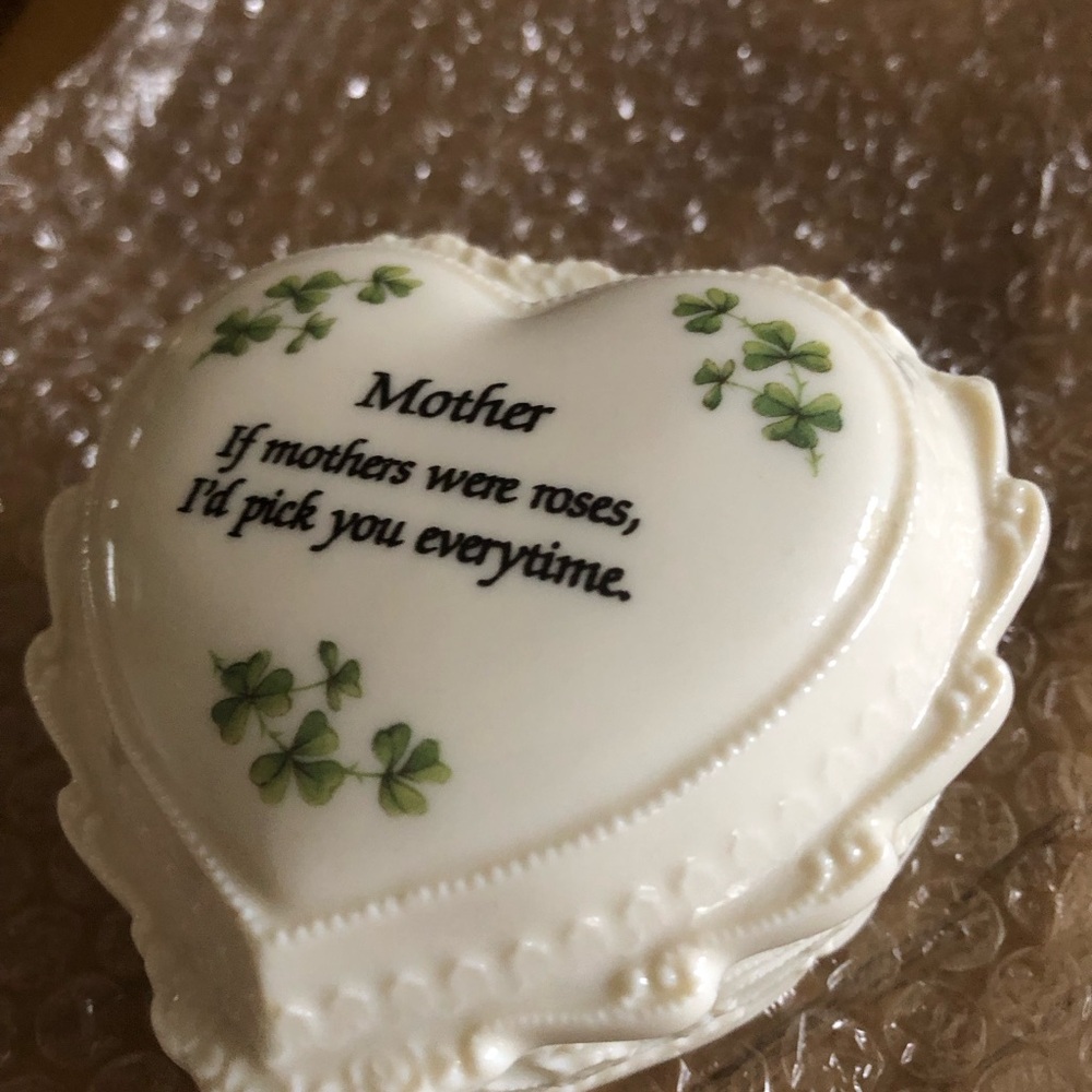 Mother Heart-Shaped Trinket Box in Cream with Green Detail